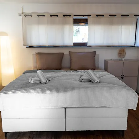 Kamo Panorama Schwarzwald - Privater Eingang & 2 Kostenlose Parkplaetze, Bis Zu 5 Personen Апартаменты *