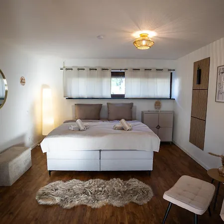Kamo Panorama Schwarzwald - Privater Eingang & 2 Kostenlose Parkplaetze, Bis Zu 5 Personen Бюхль