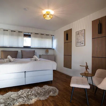 Kamo Panorama Schwarzwald - Privater Eingang & 2 Kostenlose Parkplaetze, Bis Zu 5 Personen *