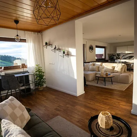 Kamo Panorama Schwarzwald - Privater Eingang & 2 Kostenlose Parkplaetze, Bis Zu 5 Personen Апартаменты