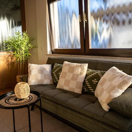 Kamo Panorama Schwarzwald - Privater Eingang & 2 Kostenlose Parkplaetze, Bis Zu 5 Personen