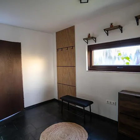Kamo Panorama Schwarzwald - Privater Eingang & 2 Kostenlose Parkplaetze, Bis Zu 5 Personen Бюхль